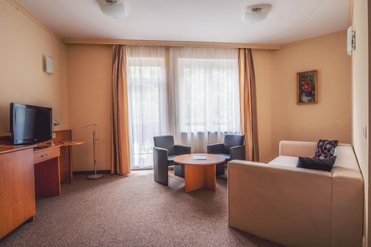 Granada Conference, Wellness And Sport Hotel Keşkemet Dış mekan fotoğraf