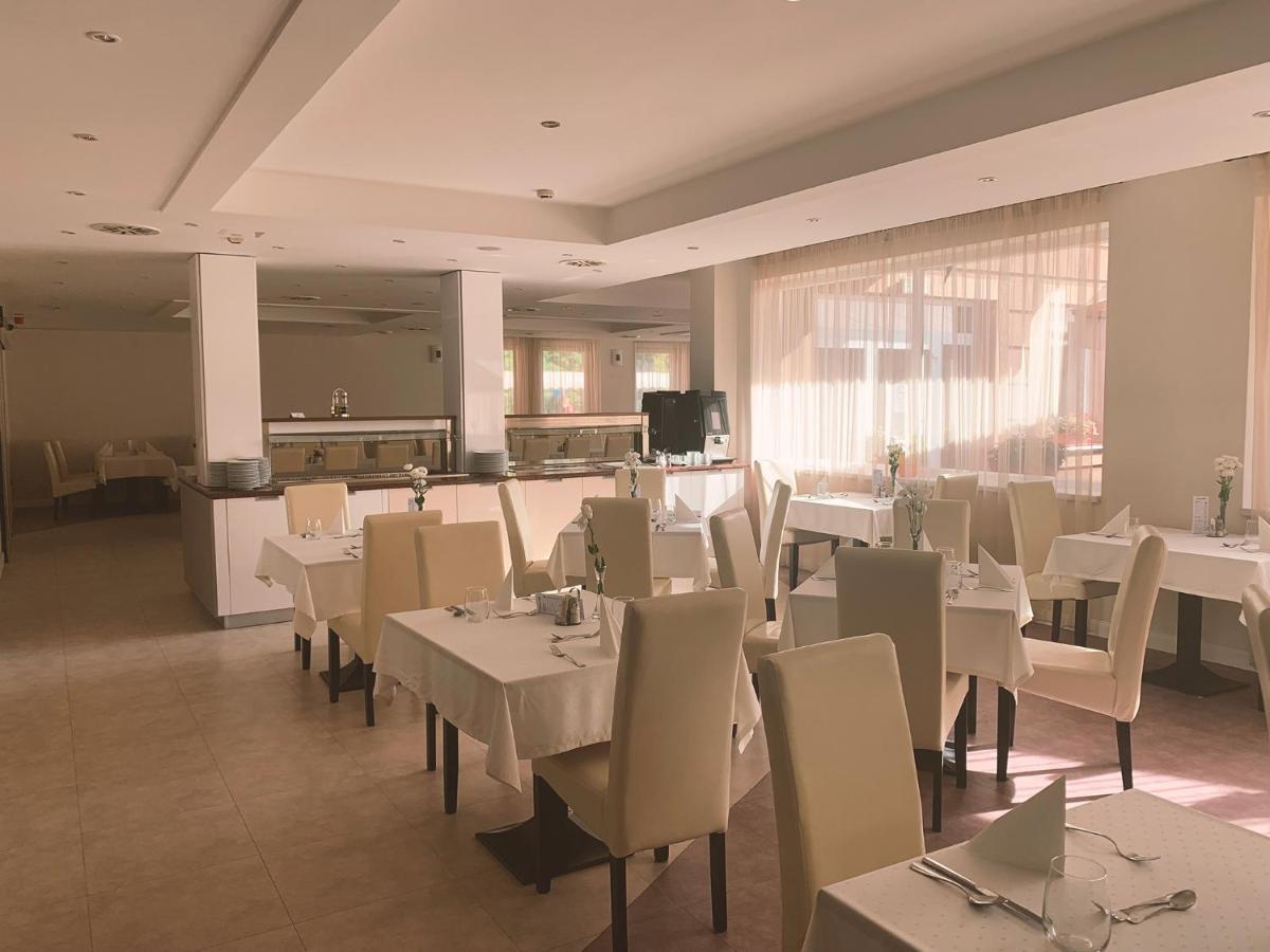 Granada Conference, Wellness And Sport Hotel Keşkemet Dış mekan fotoğraf